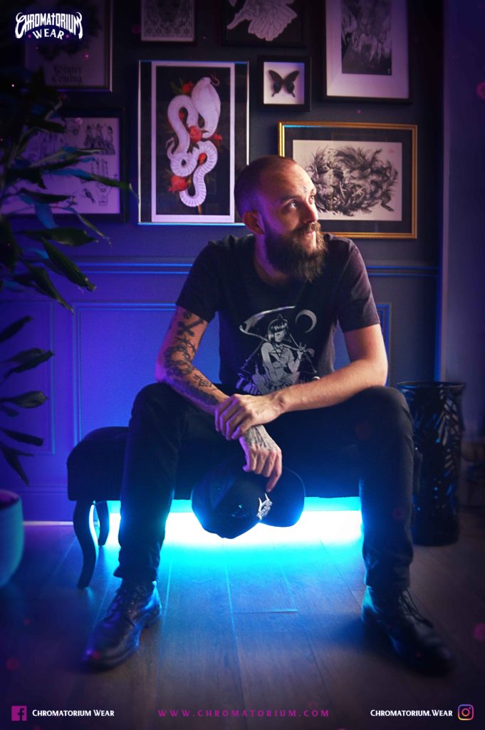 homme-modèle-chromatorium-wear-clothing-tshirt modèle homme pour présentation vêtements chromatorium wear clothing